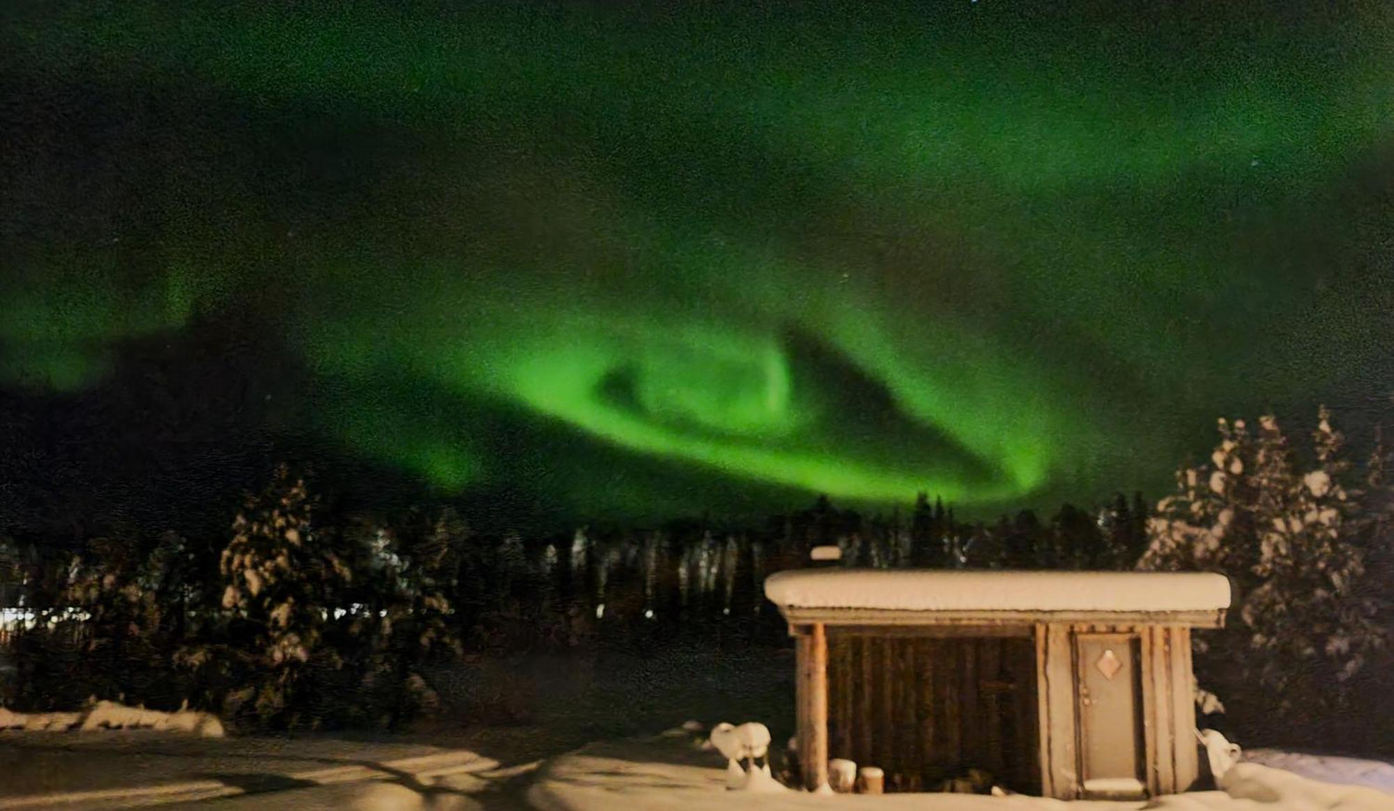 Reindeer River Lights Lodge Kiruna Bagian luar foto
