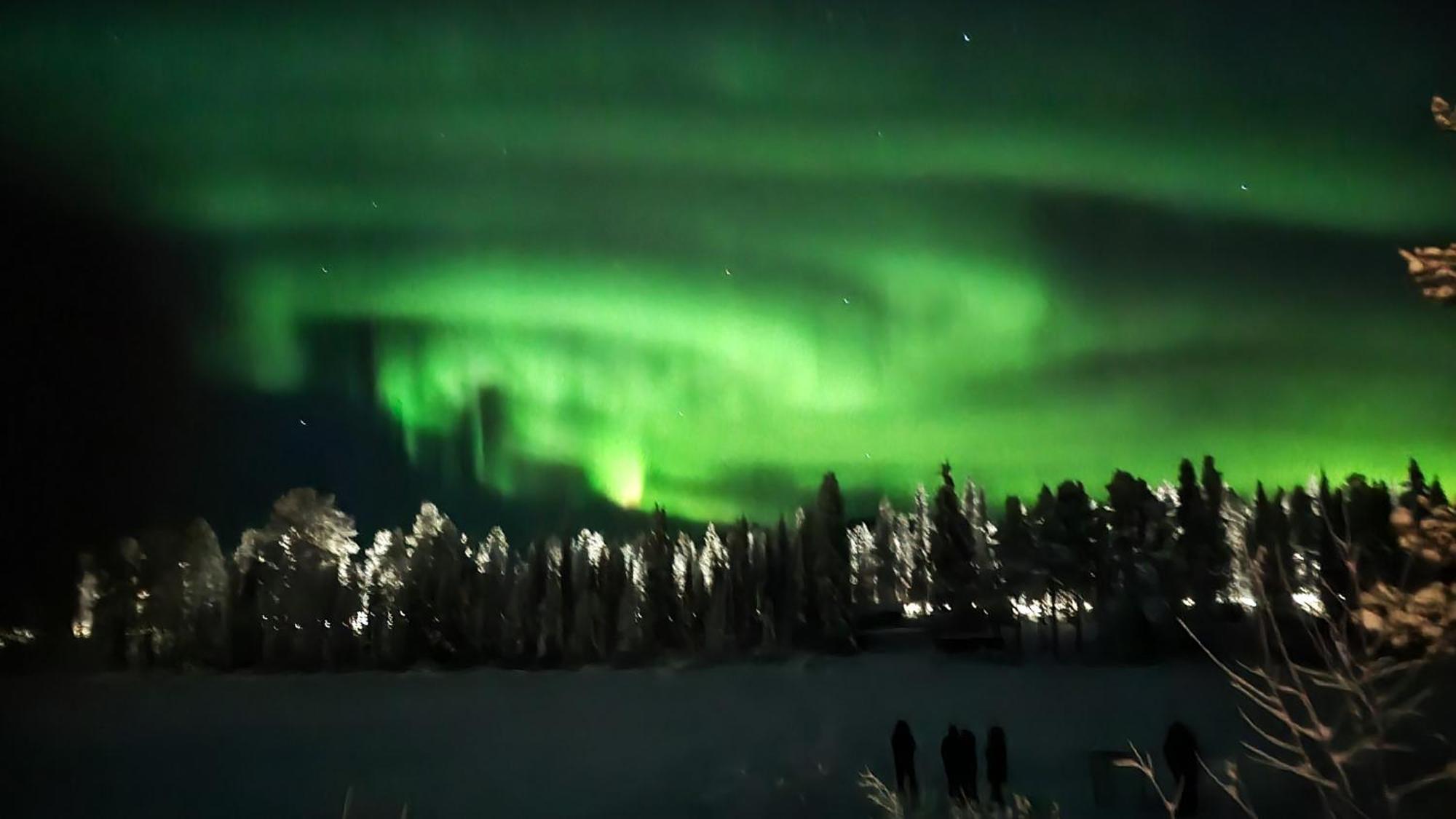 Reindeer River Lights Lodge Kiruna Bagian luar foto
