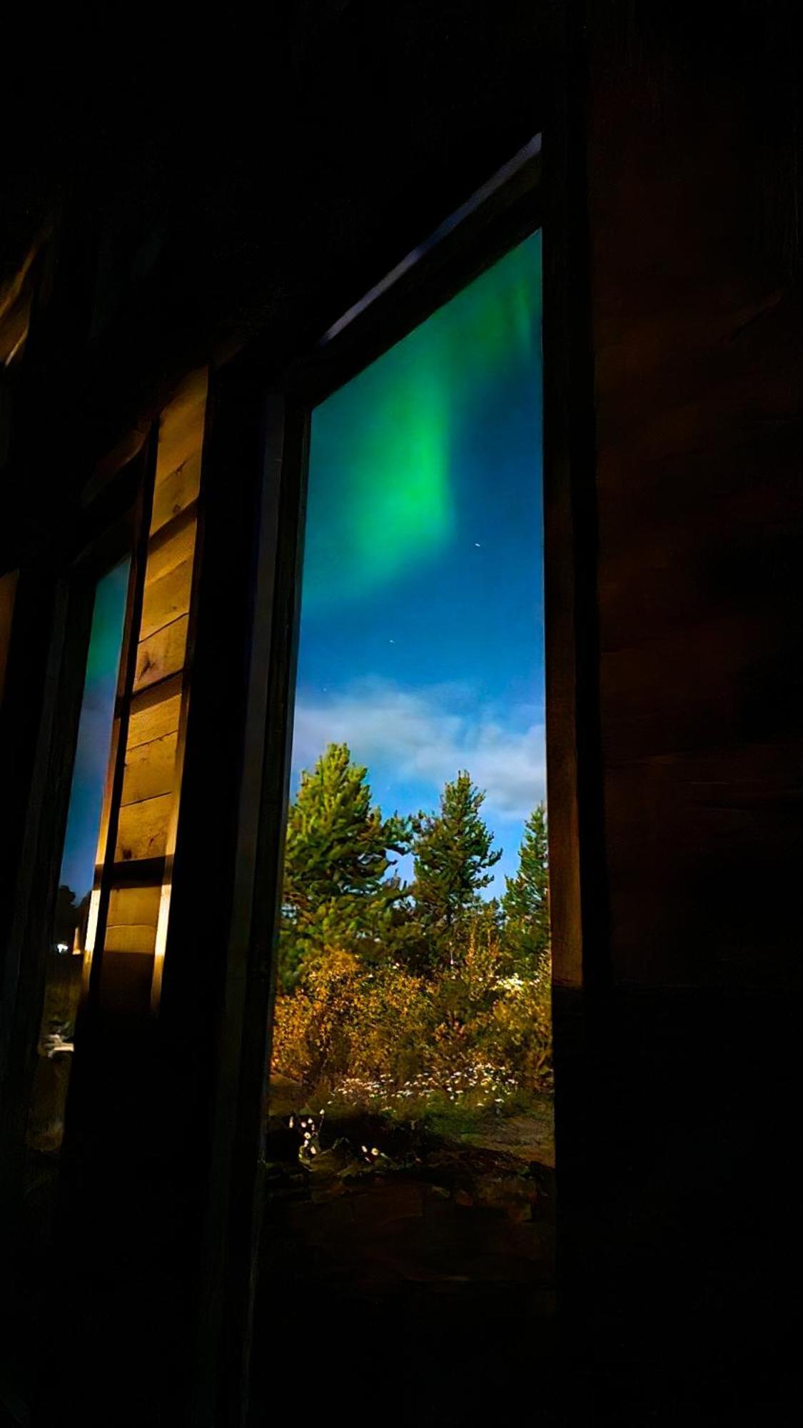 Reindeer River Lights Lodge Kiruna Bagian luar foto