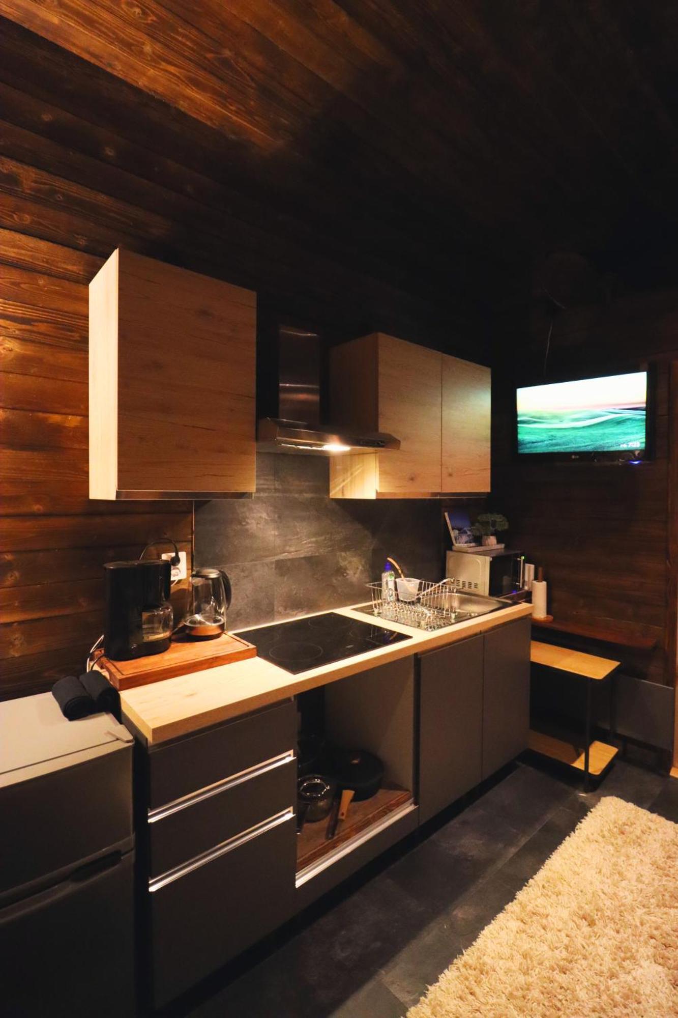 Reindeer River Lights Lodge Kiruna Bagian luar foto